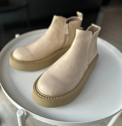 نیم بوت زنانه استرادیواریوس مدل00012-Stradivarius-Flat-Ankle-Boots