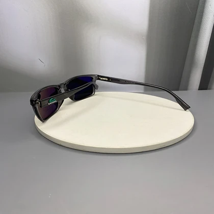 عینک آفتابی لاگوست با فریم کائوچو و لنز پلی‌کربنات پلاریزه UV400 Lacoste Polarized