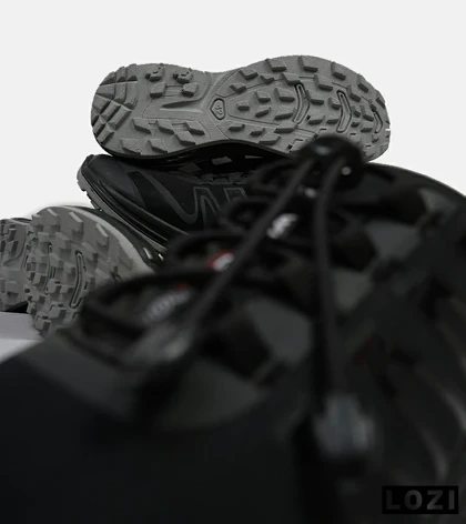 کفش کتانی کوهنوردی مشکی سفید مردانه و زنانه Salomon xa pro 3d