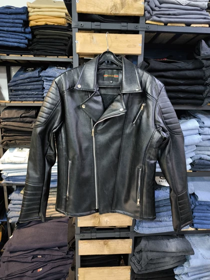 کت چرم یقه انگلیسی زیپ کج مشکی کیفیت استثنایی اورجینال دیلم