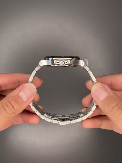 ساعت مچی پتک فیلیپ ناتیلوس صفحه مشکی بند سیلور Patek Philippe