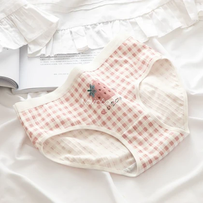 شورت طرح Teddy & Strawberry ( سایز L)