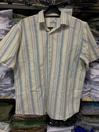 «پیراهن آستین کوتاه راه راه کرم–آبی نسیم تابستان»