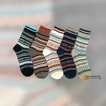 جوراب ساق‌دار پشمی زمستانه