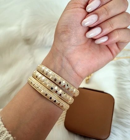 النگو طلاروس