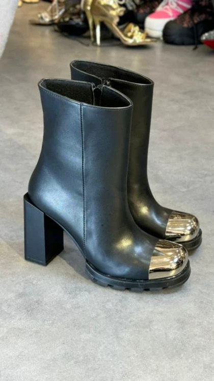 بوت پنجه فلز گرد کد 561