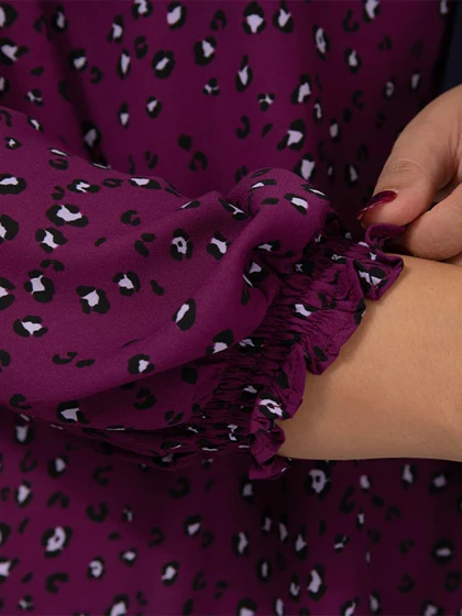 بلوز زنانه سایز بزرگ کرپ ژورژت یقه ایستاده چین‌داره 40111