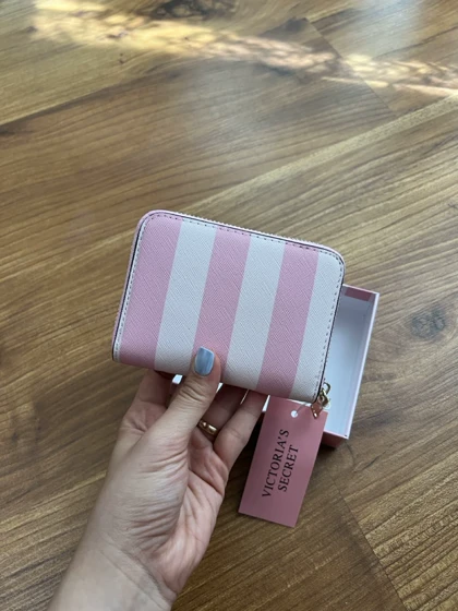 کیف پول ویکتوریا سیکرت Victoria Secret