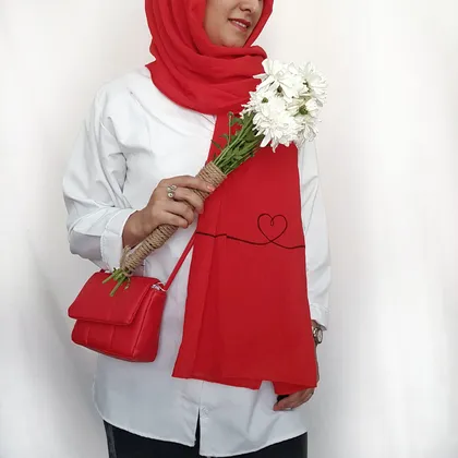 شال نخی قرمز چاپی