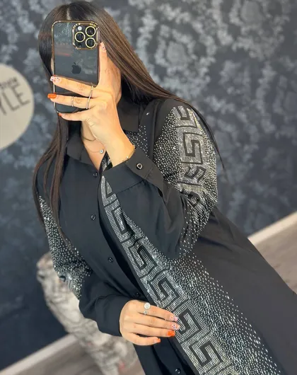 شومیز نگین کار شده کد : 8136