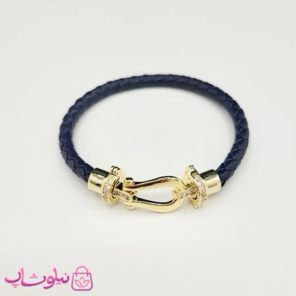 دستبند زنانه برند فرد Fred مدل چرم مشکی با قفل طلایی نگین‌دار استیل کیفیت مستر کد 680