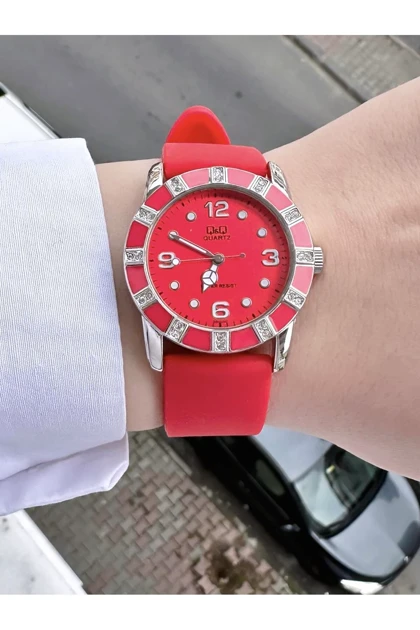 ساعت زنانه qandq