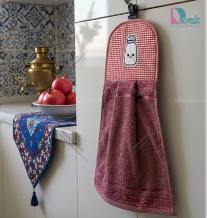 آویز حوله ای آشپزخانه طرح نمکدان رنگ عنابی