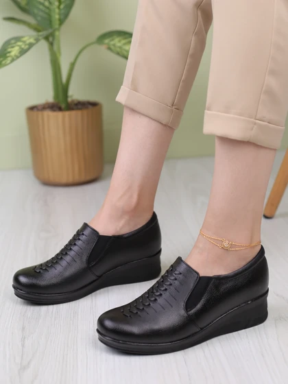 کفش پرسنلی زنانه شایکا بلیزر