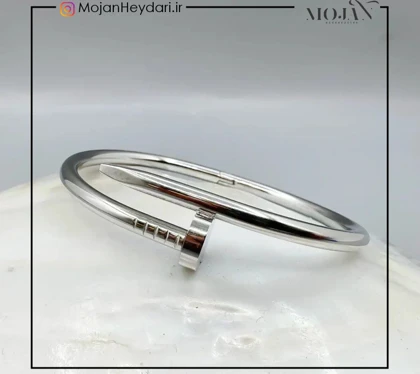 دستبند بنگل میخی اسپرت کد rd9502