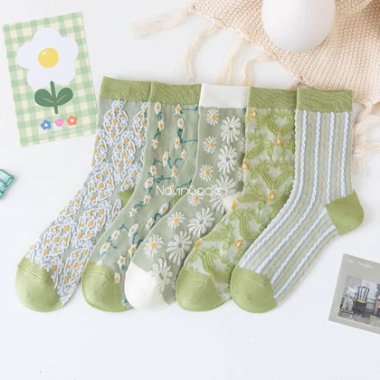 جوراب ساق‌دار گل‌گلی سبز