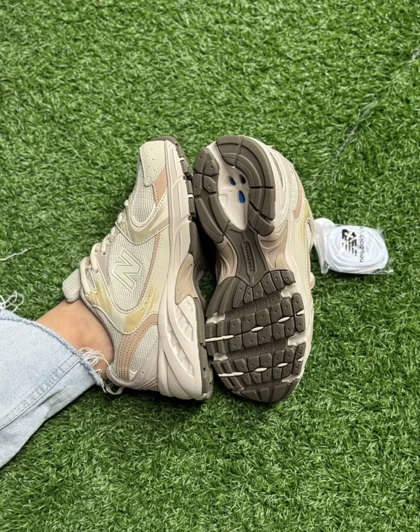 کتانی ویتنامی نیوبالانس 530 بژ New balance 530 beige
