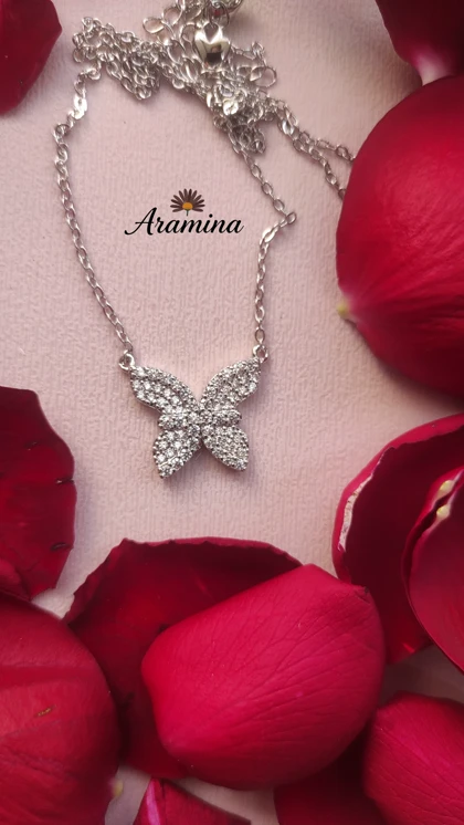 گردنبند زنانه نقره ای پروانه نگین‌دار رنگ ثابت ARA 120