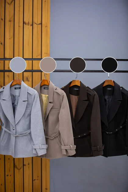 پالتو زنانه لامر تک دکمه کمر پرچ