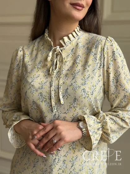 شومیز یقه فرنچ گل‌دار