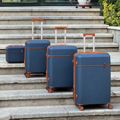 چمدان نشکن تیتان پلورا مدل TITANPLORA - TP6600SERIES Universal Travelle سری 4 عددی (کیف آرایشی هدیه)