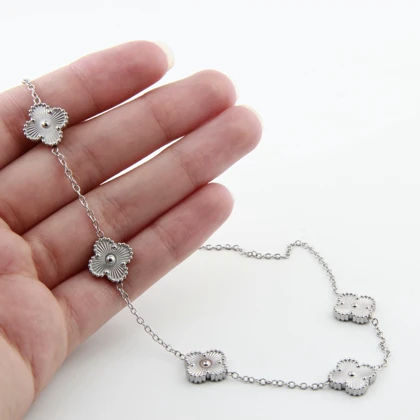 گردنبند زنانه ونکلیف