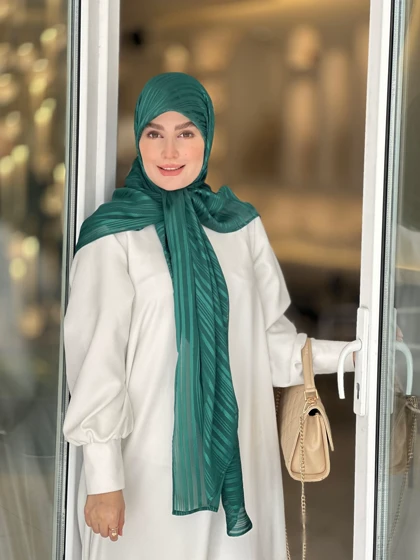 روسری حریر لمه سروین در رنگبندی