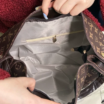 کیف دوشی زنانه طرح لویی ویتون کد 2051