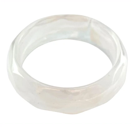 دستبند زنانه بنگل رزینی مدل نبورا شیری شفاف