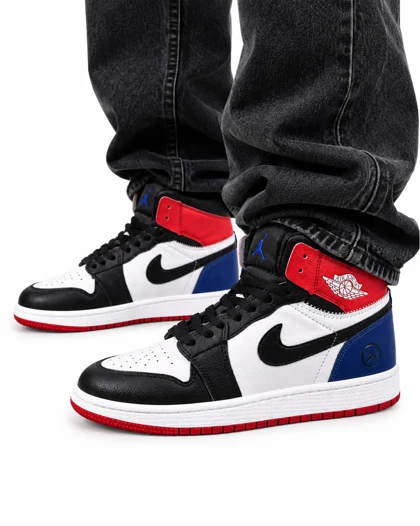کفش کتانی مردانه مدل جردن وان ساق‌دار سفید مشکی قرمز Nike jordan1