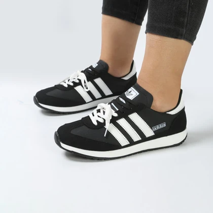 کفش و کتانی زنانه مدل آدیداس ADIDAS رنگ مشکی سفید کد M1470