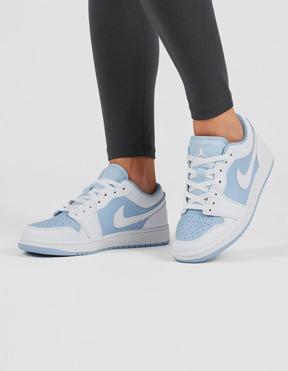 کفش روزانه زنانه نایکی Air Jordan 1 Low LX W