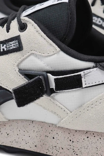 کفش های طبیعت گردی مردانه reebok