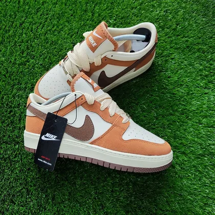 سایز 43- کفش کتانی نایک اس بی SB قهوه ای( زیره عطری)