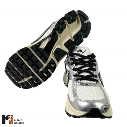 کفش ورزشی مردانه نایک مدل Vomero طوسی کرم