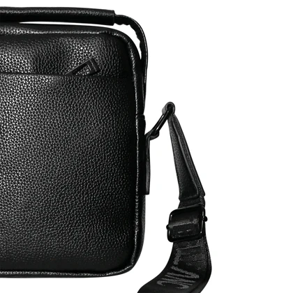 کیف رودوشی چرمی Mont Blanc مدل MB30462 سایز متوسط