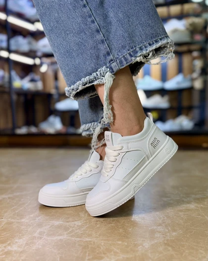 کتانی زنانه مدل ونس ساق‌دار میو میو miu miu