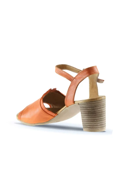 صندل زنانه بوئنو bueno