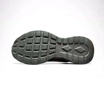 کتانی زنانه مدل فشیون مشکی