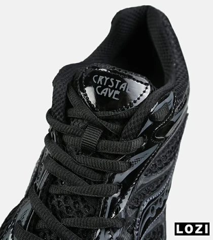 کفش کتانی مردانه و زنانه مشکی Saucony pro grid omni 9 مدل 8645