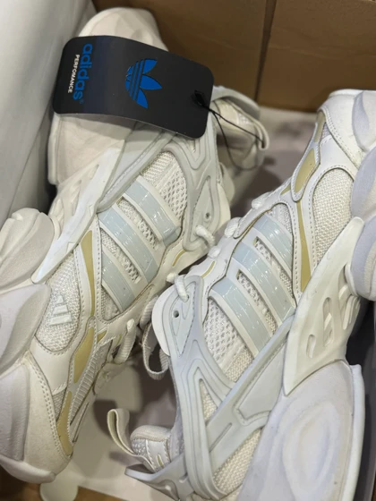 کتانی رانر آدیداس سفید