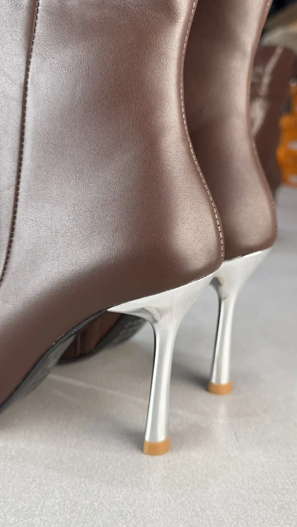 686 - نیم بوت 4گوش پاشنه خارجی 686