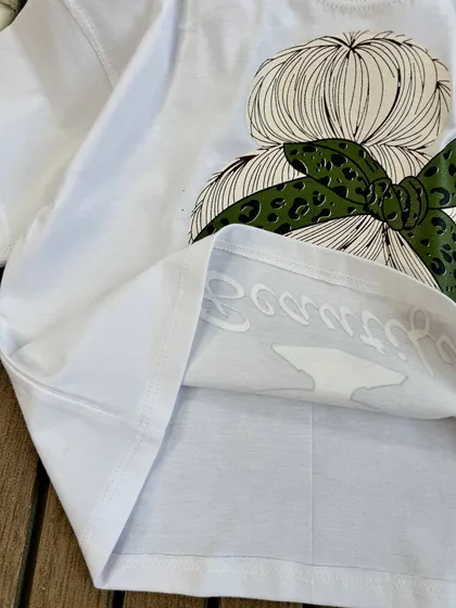 کراپ شلوار دختر مو گوجه ای