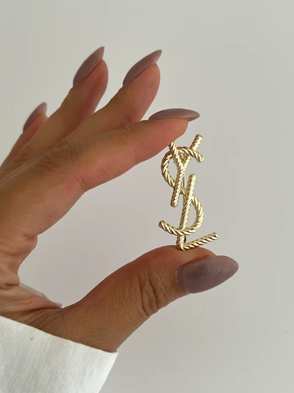 گل سینه YSL