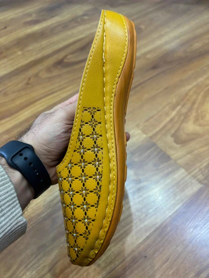 صندل طبی زنانه صحرا مدل جلوبسته نگینی