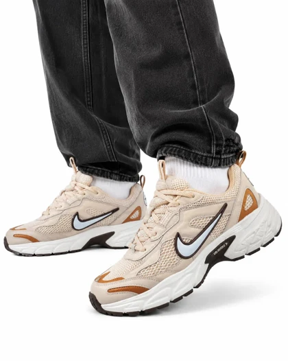 کفش کتانی ست زنانه و مردانه نایکیv5k کرم نایک سفید (کیفیت درحد مستر) Nike V5k