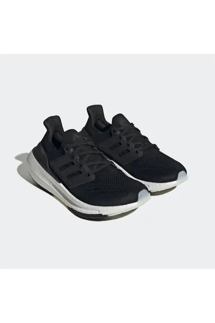 کفش دویدن زنانه سبک Ultraboost GY9353