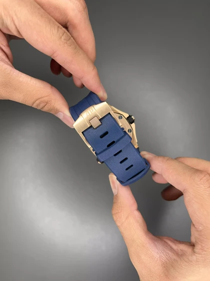 ساعت مچی اودمار پیگه افشور قاب رزگلد صفحه سرمه ای Audemars Piguet Offshore