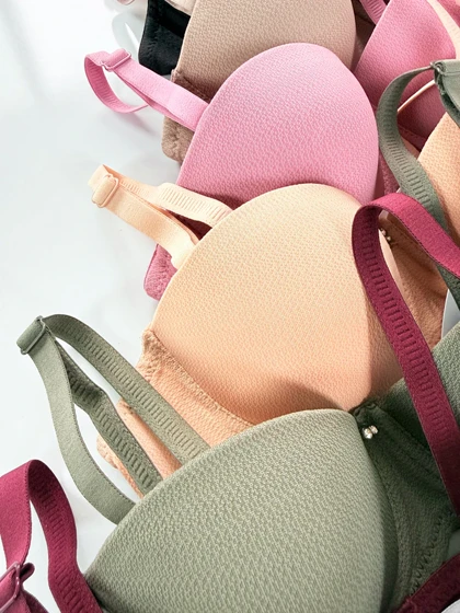 سوتین تک اسفنجی فنر دار نگین‌دار