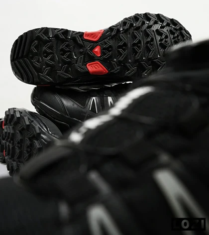 کفش کتانی مردانه مشکی قرمز SALOMON I-Runner disk